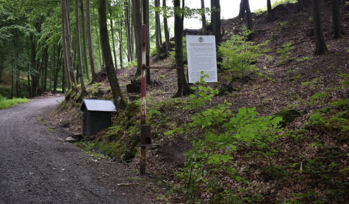Fotka - DOČASNÉ UZATVORENIE VO VALAŠKOVCE